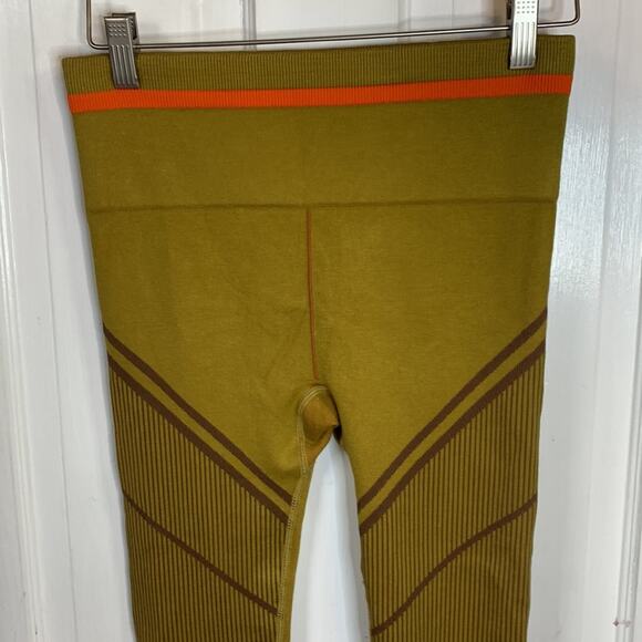 Fabletics High-Waisted Seamless Jacquard Chartreuse Legging Tights W-467 Size M - Picture 5 of 12